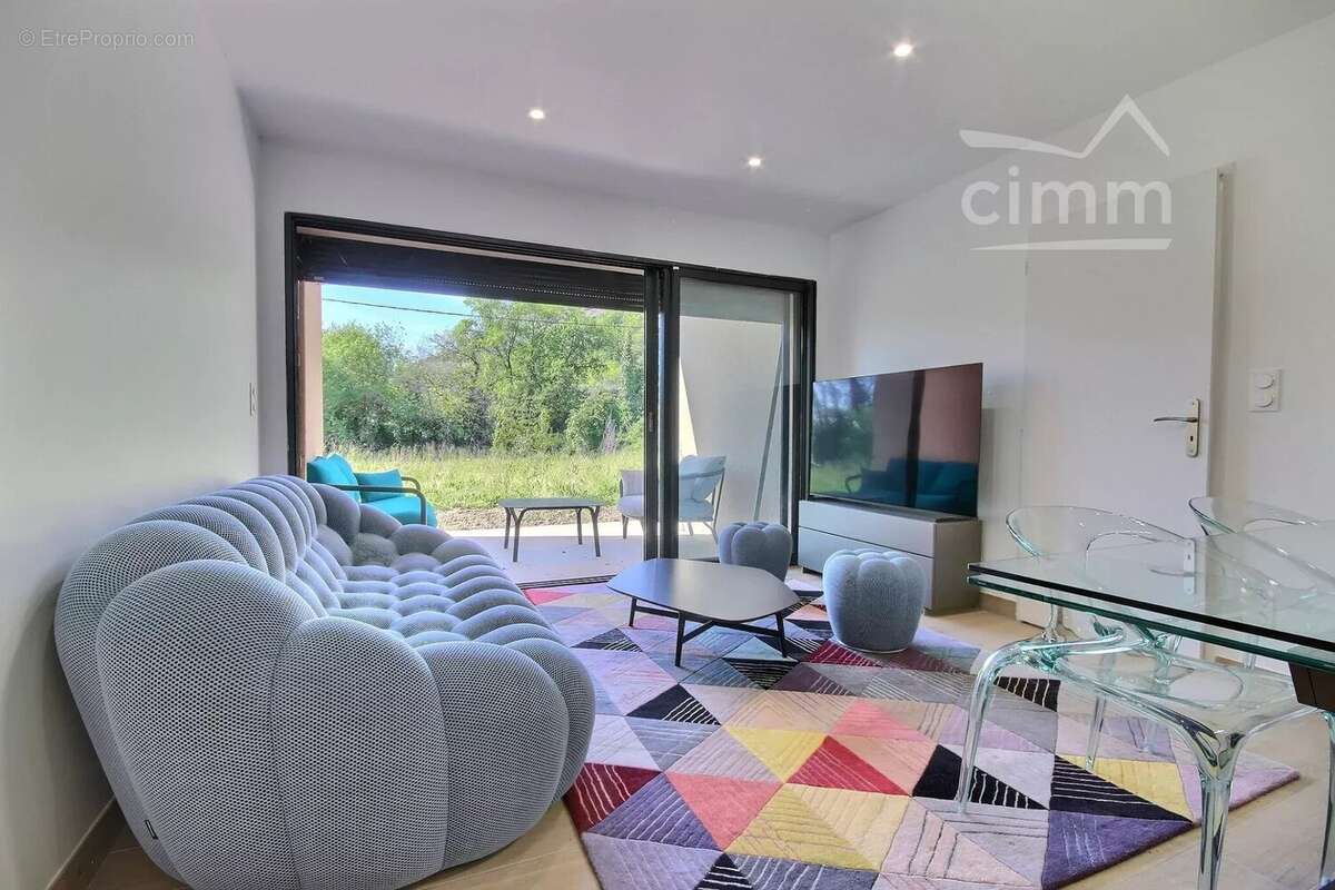 Appartement à LIVRON-SUR-DROME