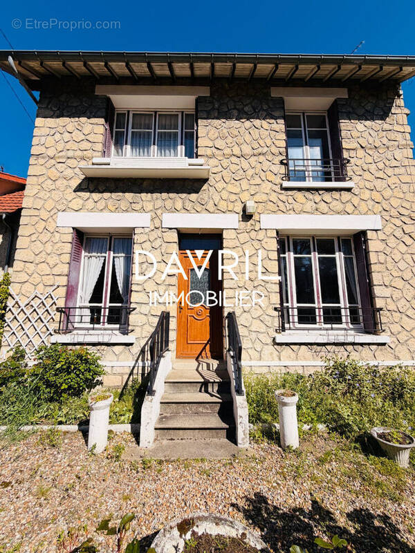 Maison à CONFLANS-SAINTE-HONORINE