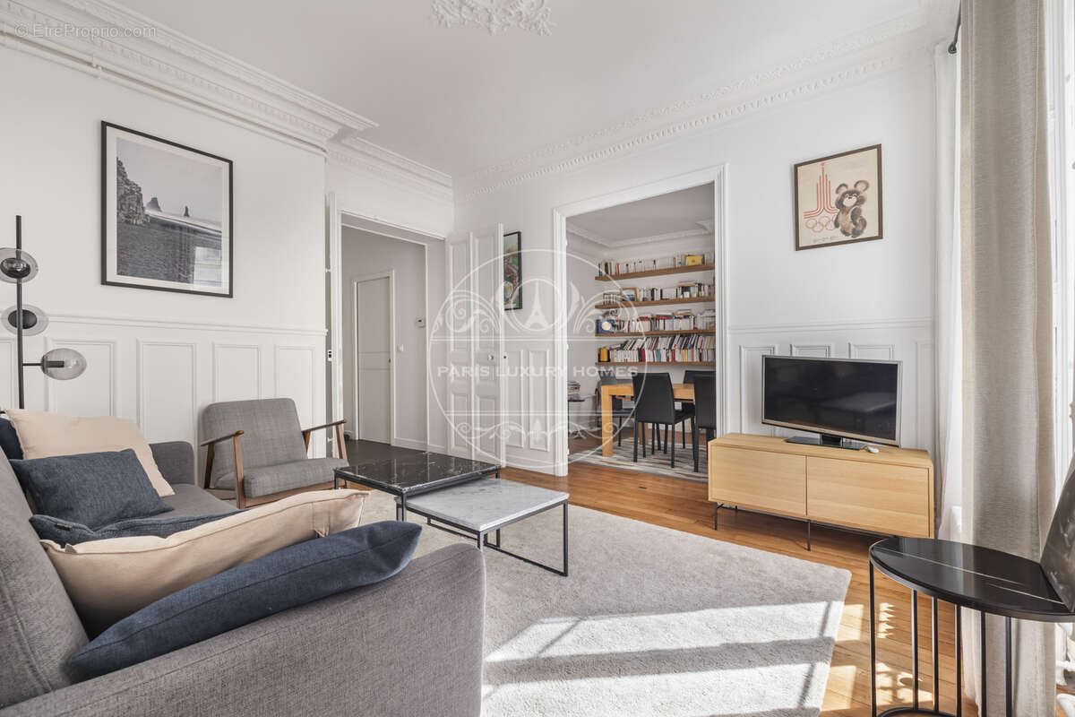 Appartement à PARIS-9E