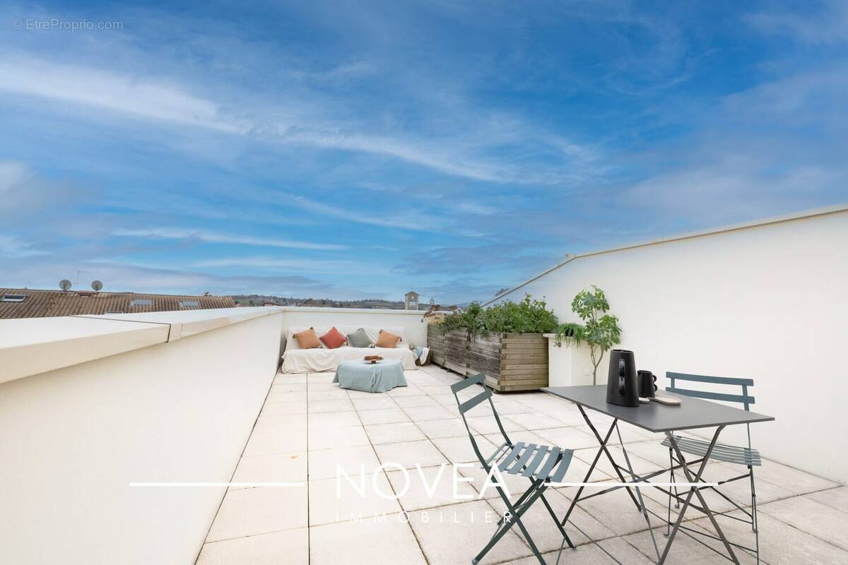 Appartement à VOURLES