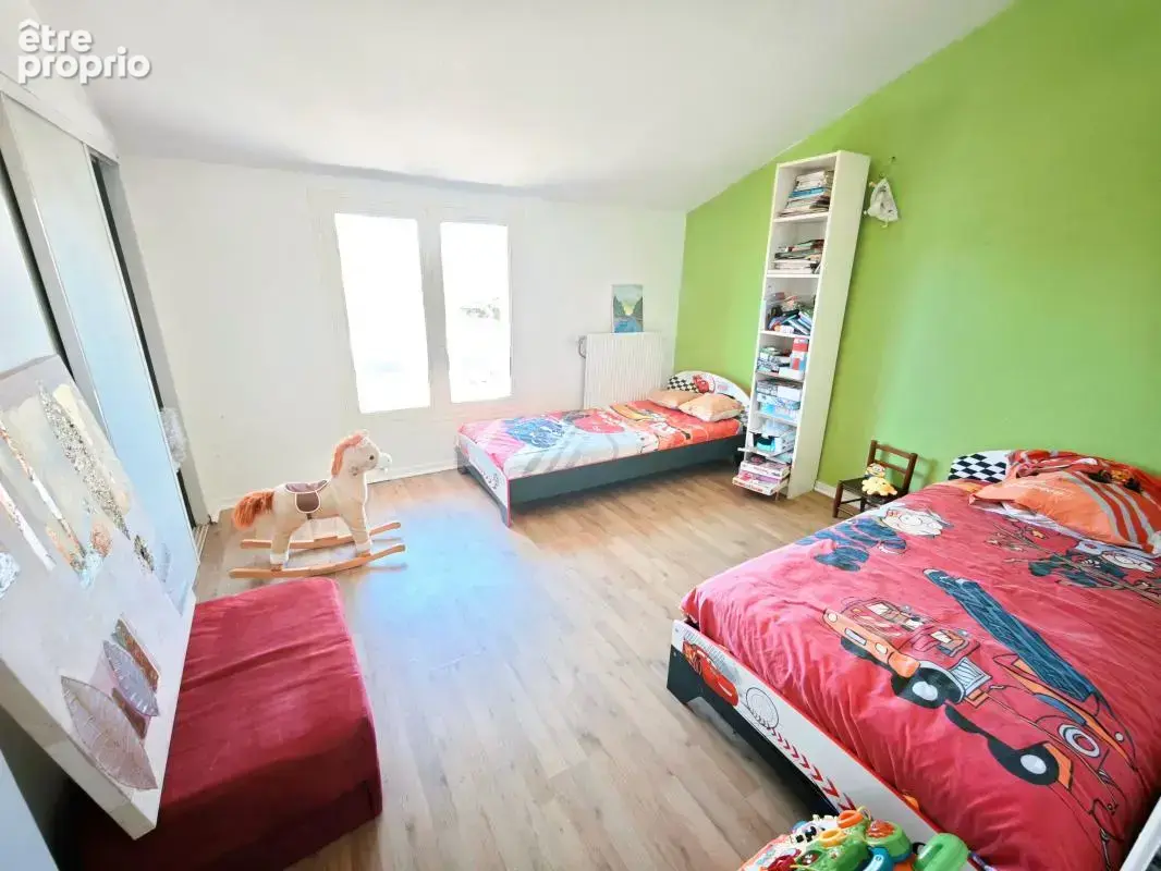  Plaisance : 178 m² à rénover ! 5 chambres, garage XXL, piscine & cheminée — Vos clés dès cet automne pour lancer votre projet ! - photo 8