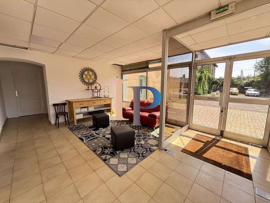 Ensemble immobilier de caractere - photo 13