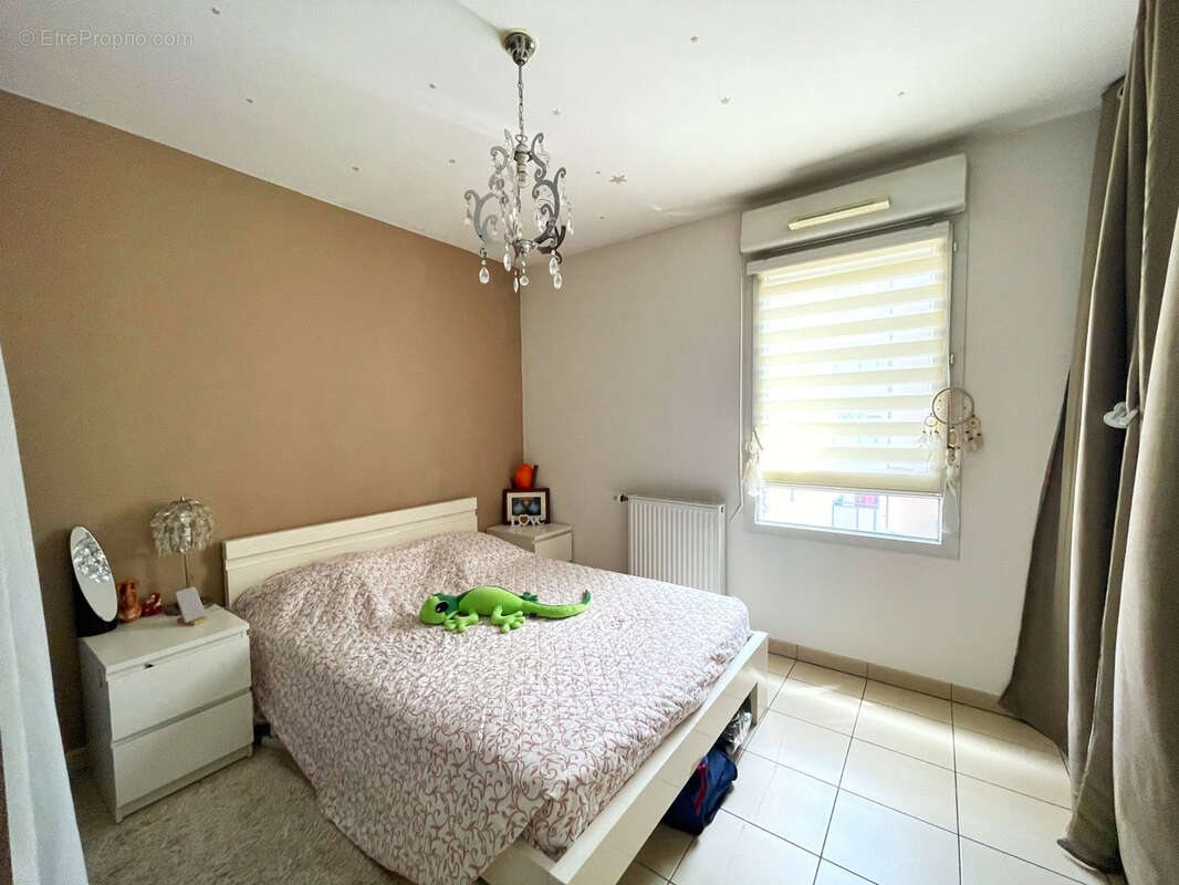 Appartement à SAINT-FONS