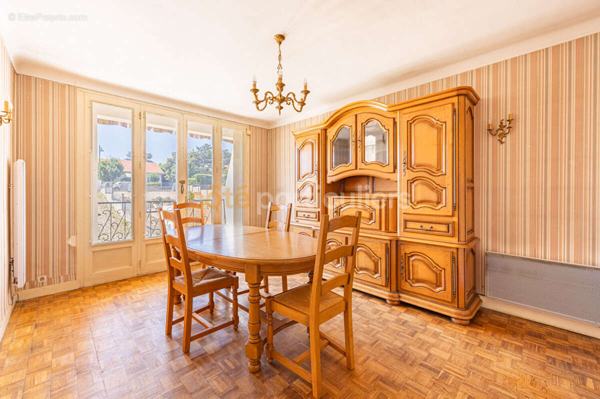 Maison à INDRE