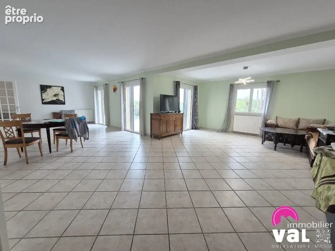 Maison 5 pièces 195 m² à vendre à Etampes (91150) - photo 4