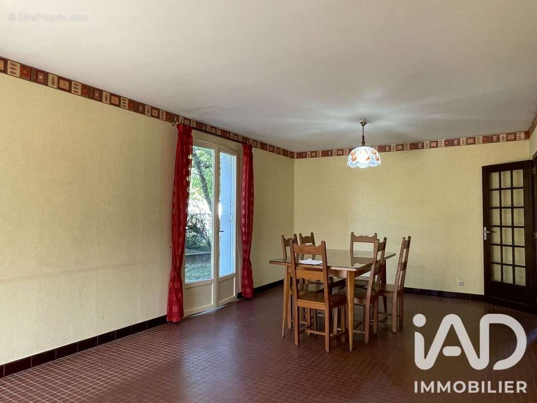 Maison 126 m² à Mont-Pres-Chambord  - photo 3