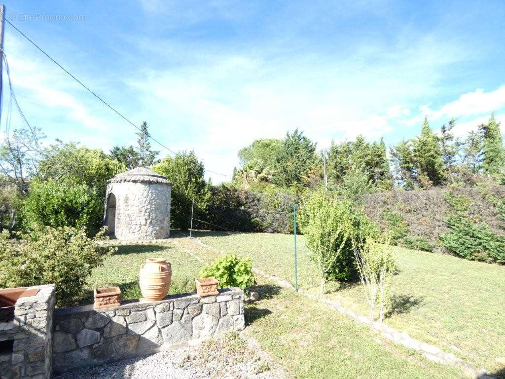 Maison à BOISSET-ET-GAUJAC
