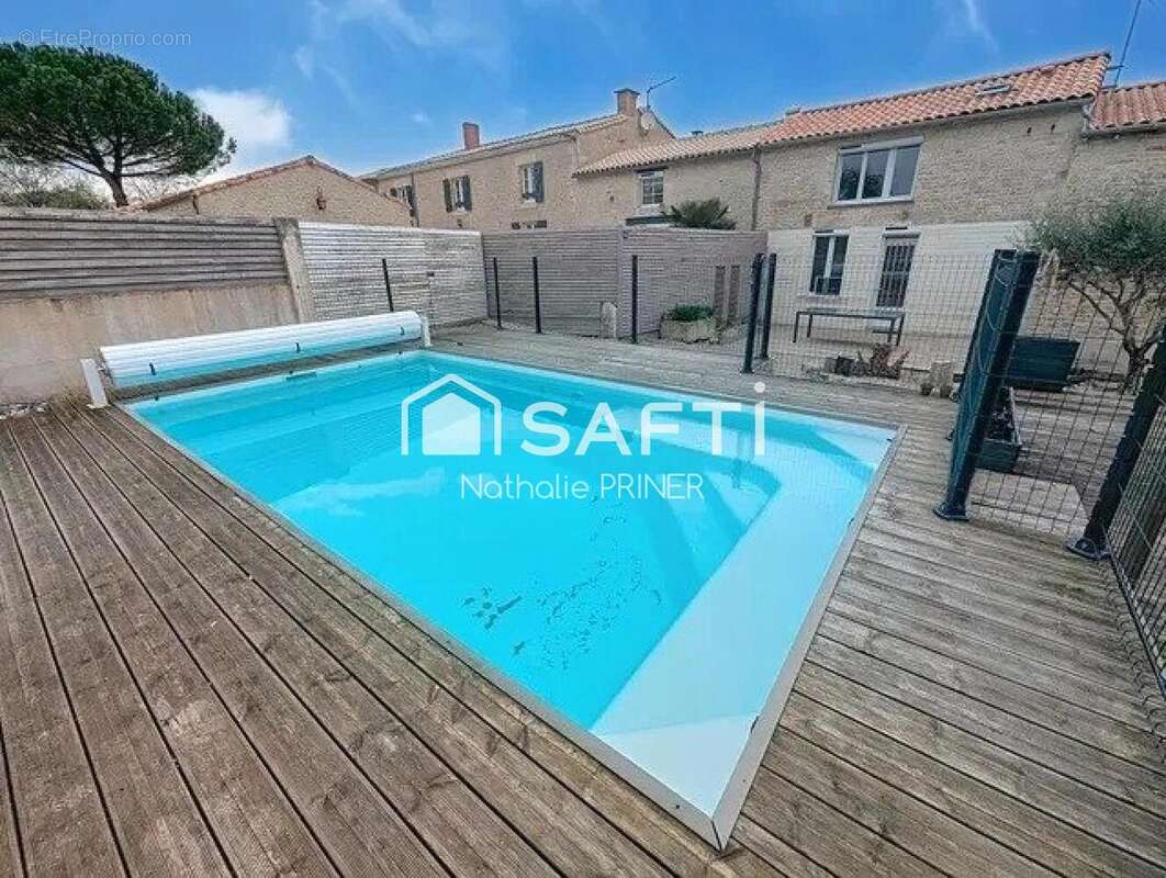 Photo 3 - Maison à VOUILLE