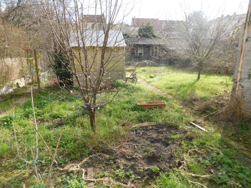 Maison à LA COURNEUVE