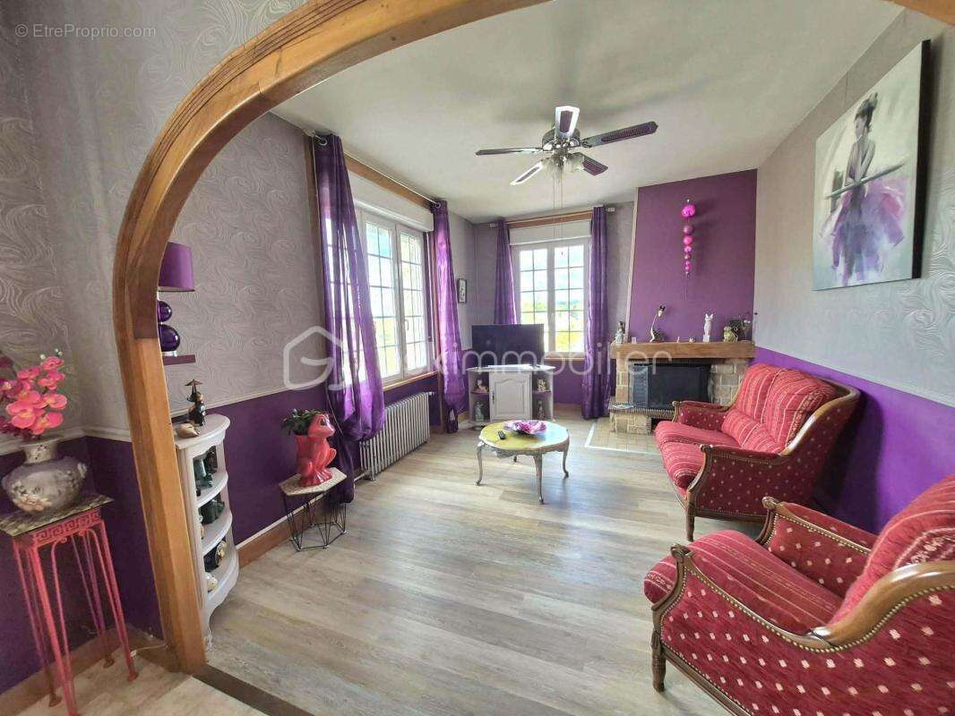 Maison à BRICQUEBEC