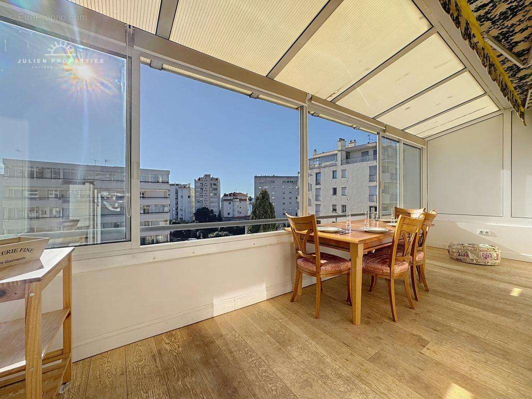 Appartement à CANNES
