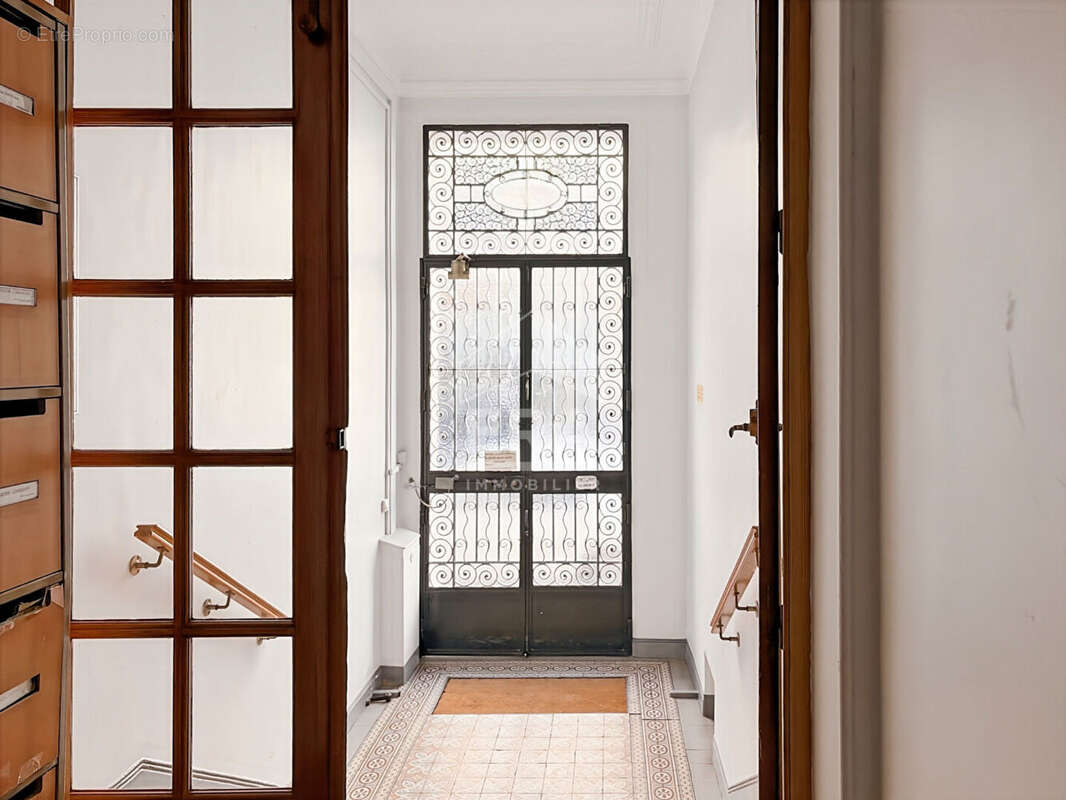 Appartement 79m² à marseille 4e arrondissement - photo 8
