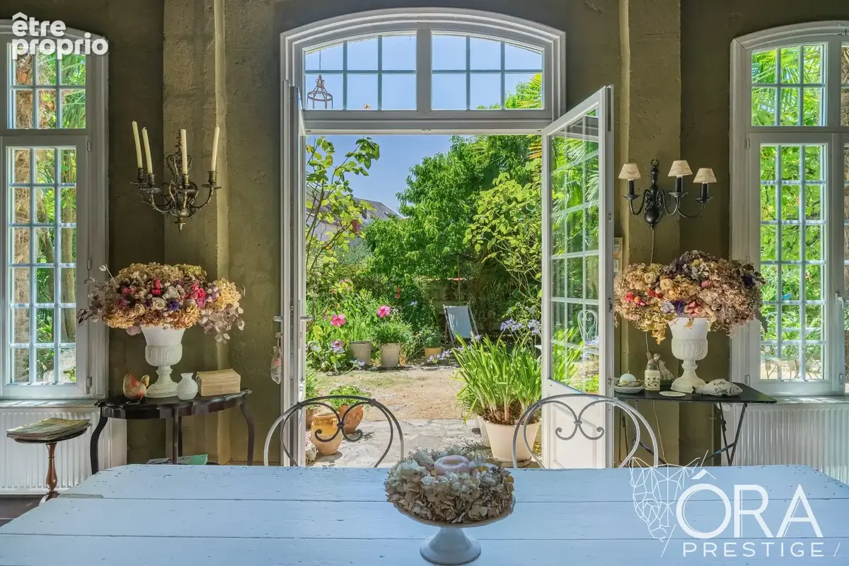Maison 280 m² à Saint-Jean-D'angely  - photo 3