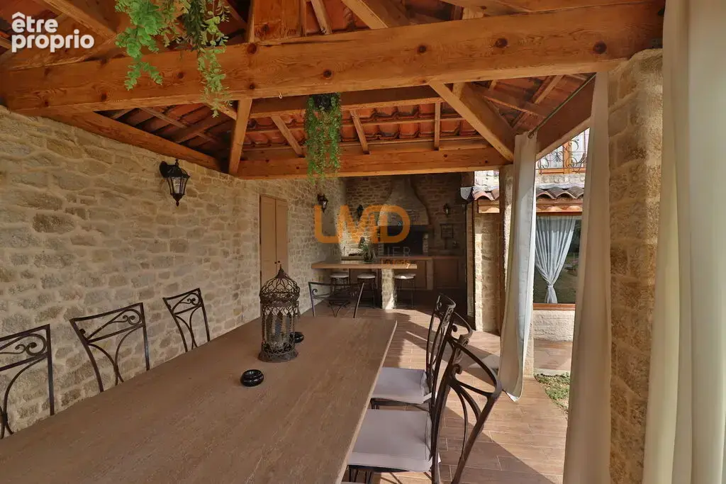 Maison de charme 4 chambres Terrain 2000m2 Piscine Calme Plein S - photo 25