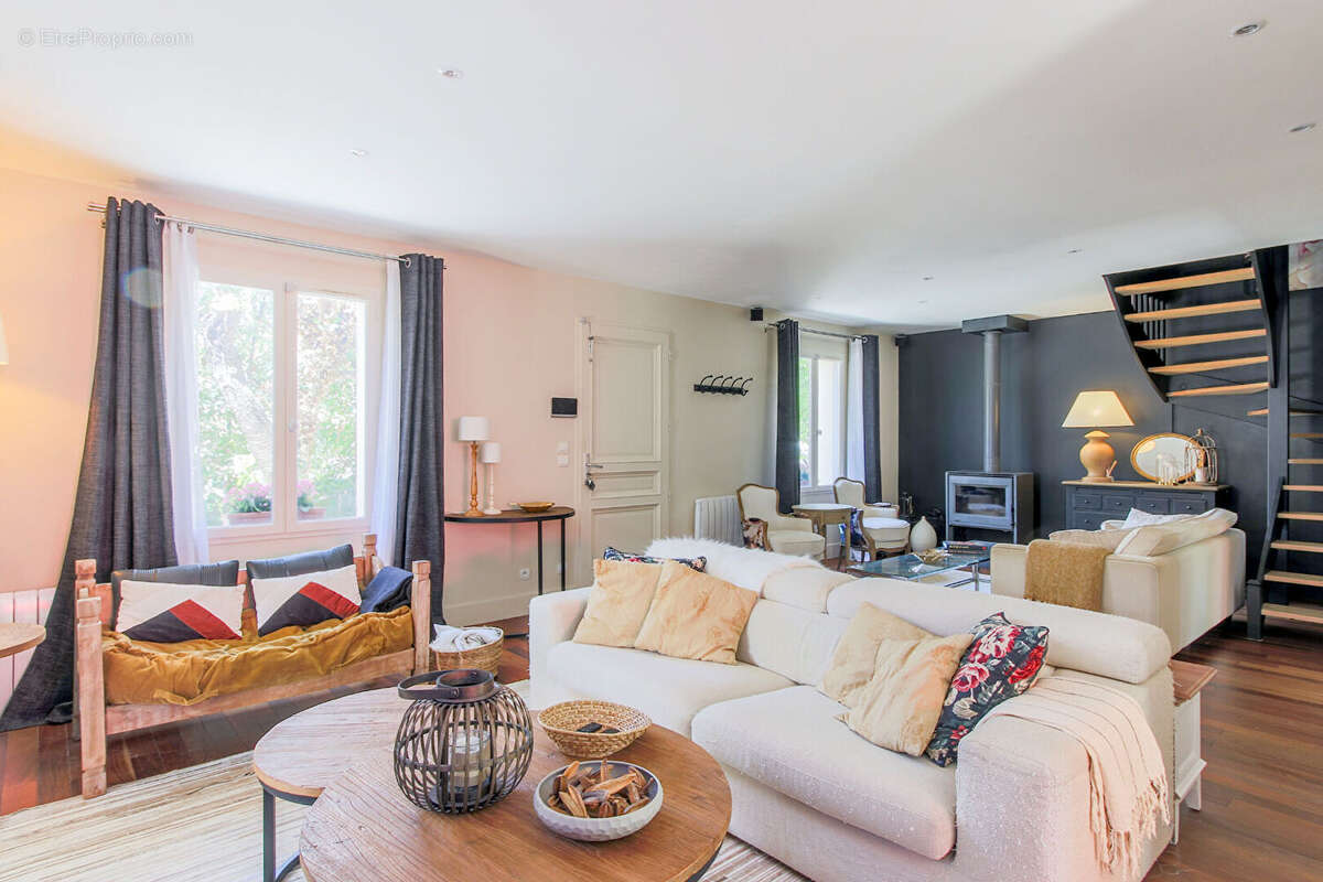 Maison 162m² à crespières - photo 5