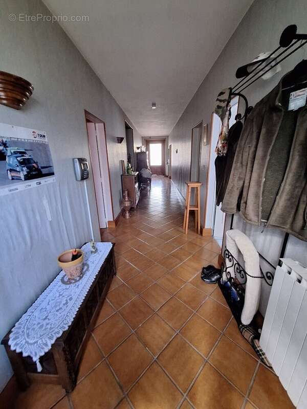 Maison 147 m² à Cognac  - photo 4
