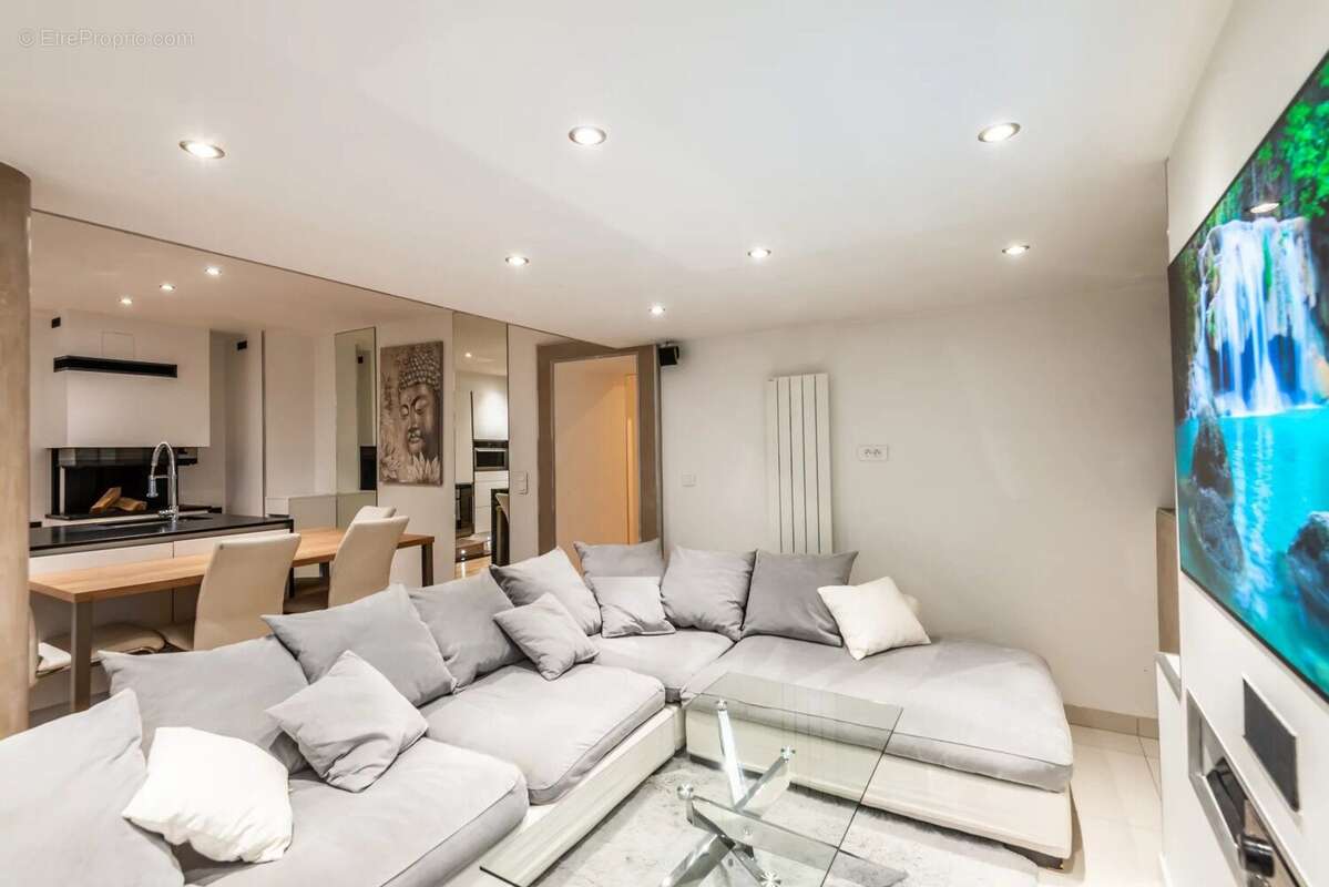 Appartement à EVIAN-LES-BAINS