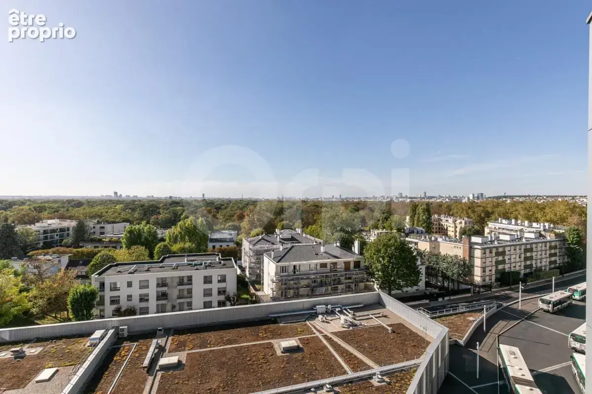 Nogent-sur-Marne – 2 pièces de 42 m², RER A, parking, vue dégagée sur Paris et le Bois de Vincennes - photo 2