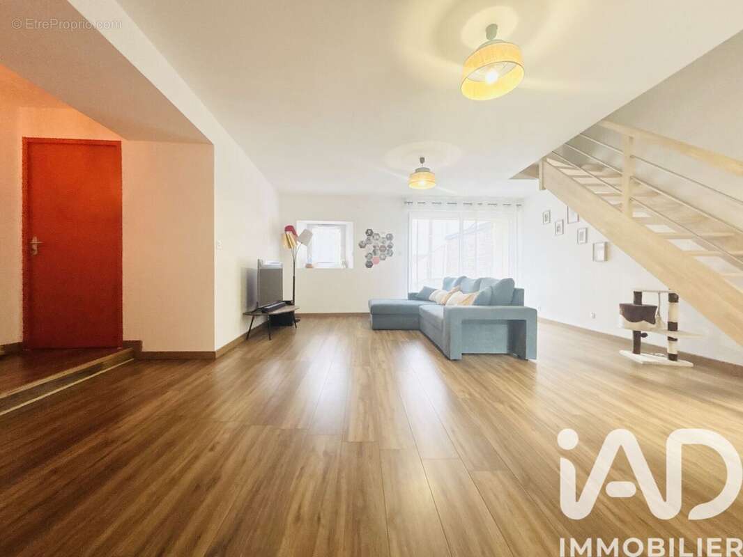 Maison 130 m² à Ferce  - photo 2