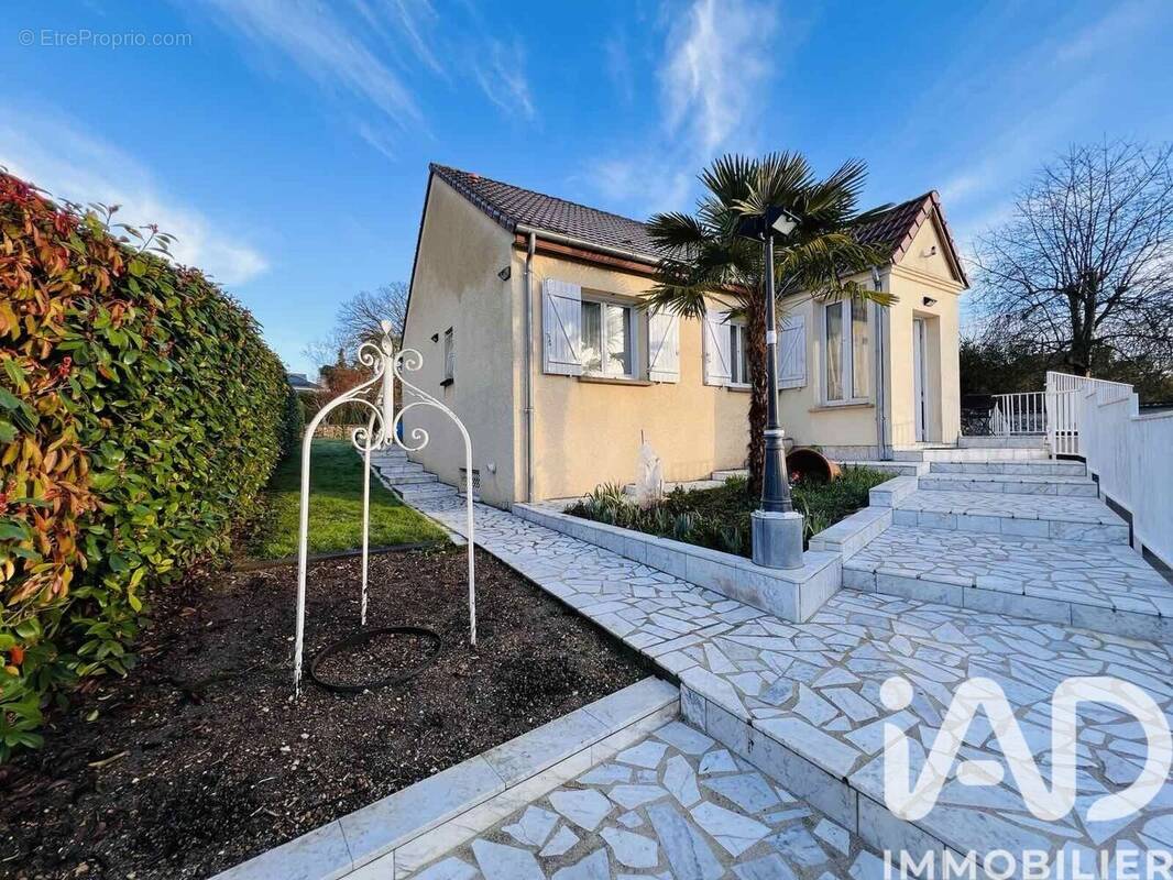 Photo 1 - Maison à LA FERTE-SOUS-JOUARRE