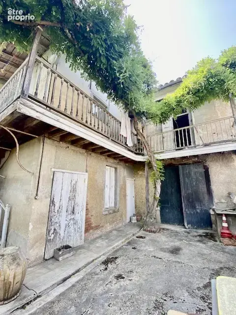 Maison de rue avec jardin, garage centre ville Auch à restaurer - photo 10