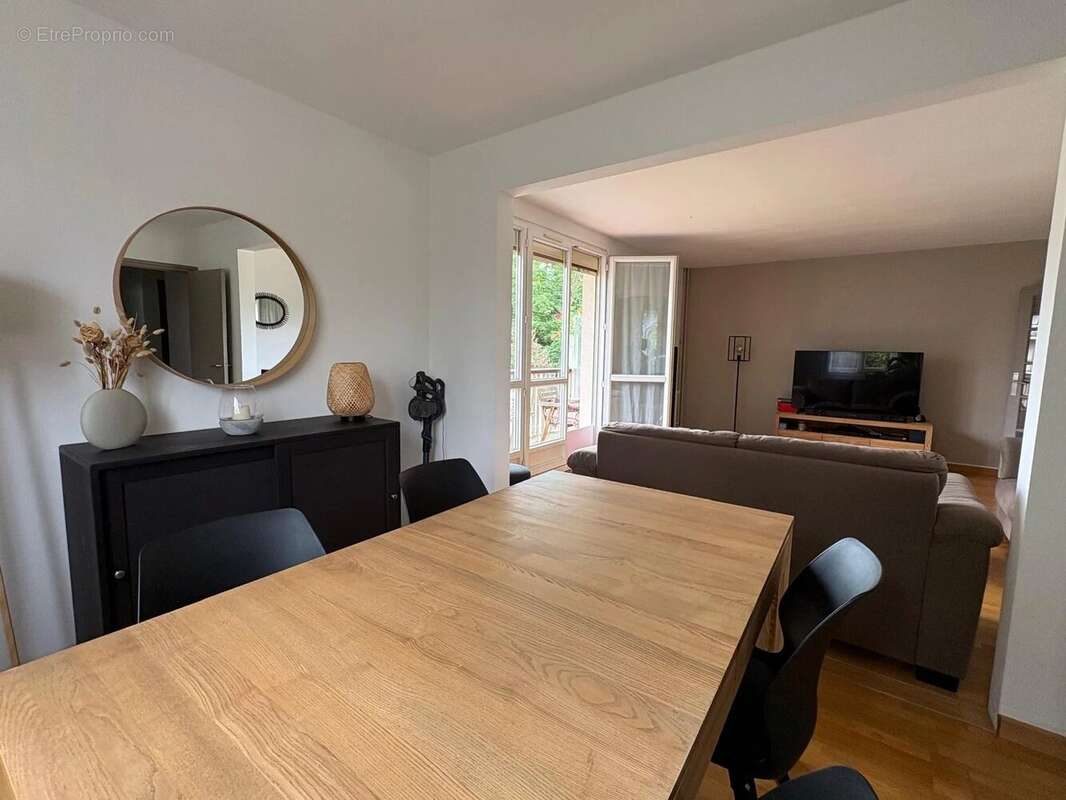 Appartement à PLAISIR
