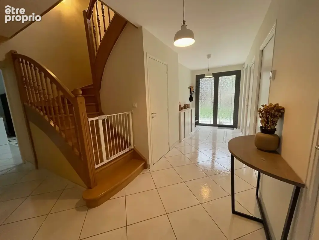 Maison rénovée sur 2373m² de terrain - photo 2