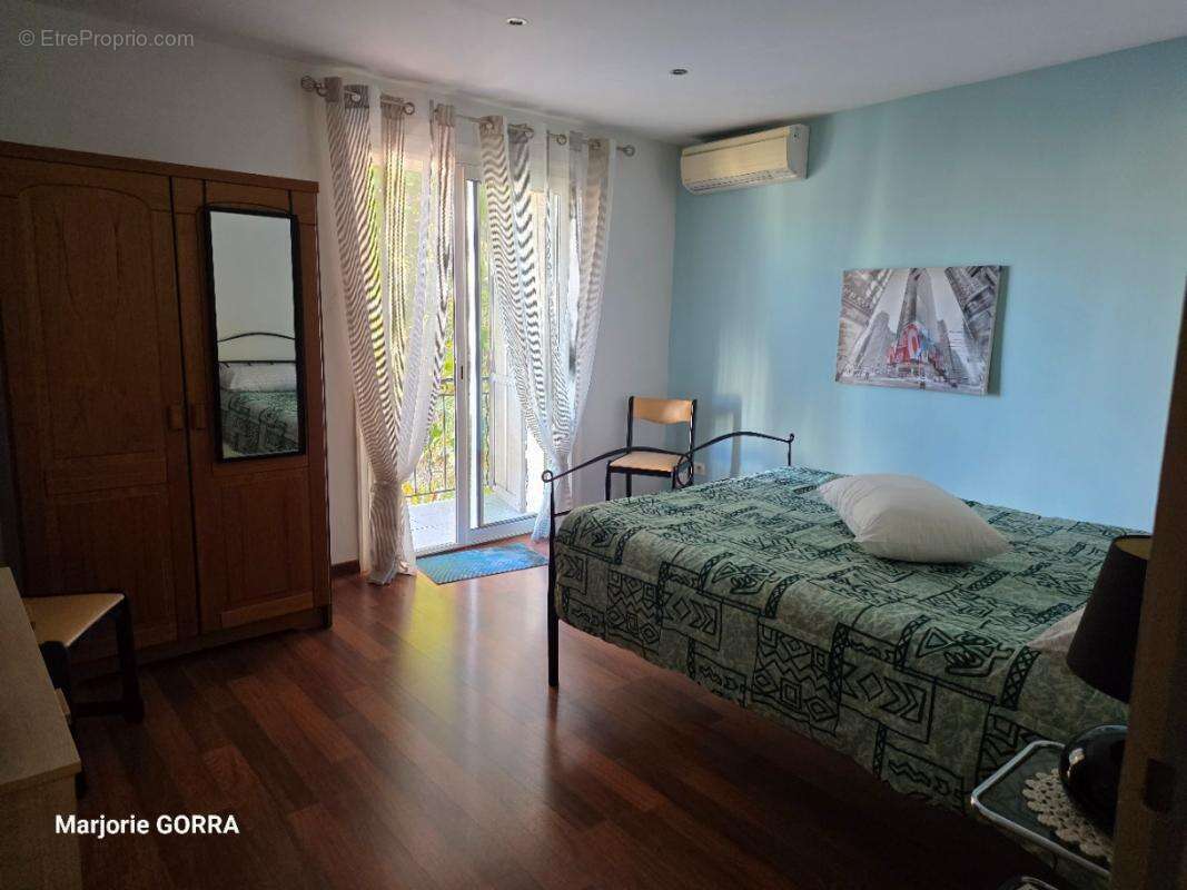 Appartement à NANS-LES-PINS