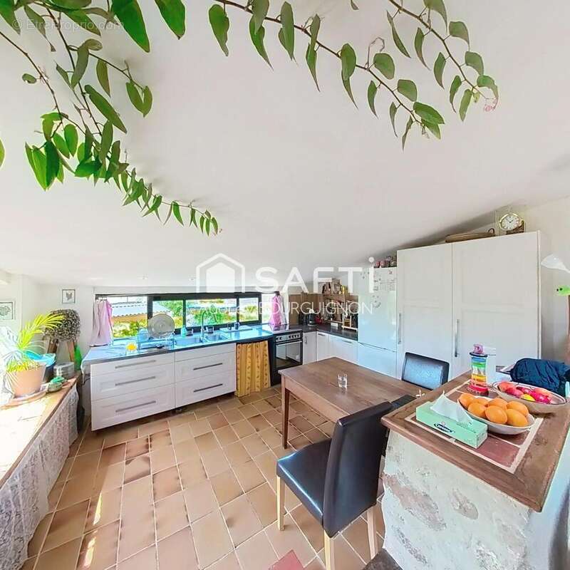 Photo 2 - Maison à ROUSSILLON
