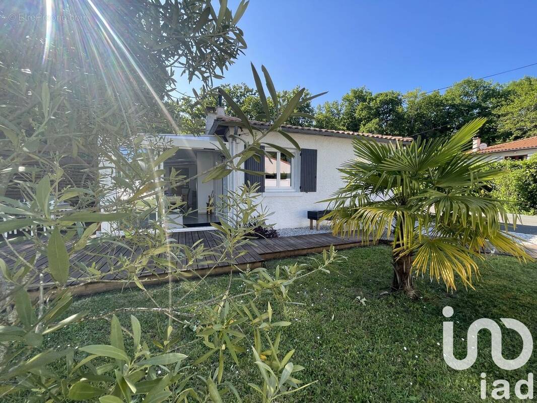 Photo 1 - Maison à BREUILLET