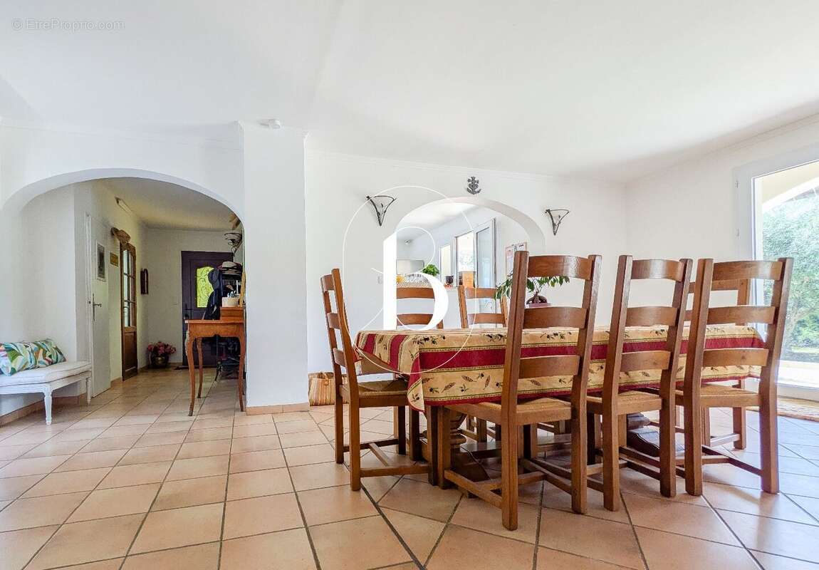 Maison 150 m² à Barjac  - photo 11