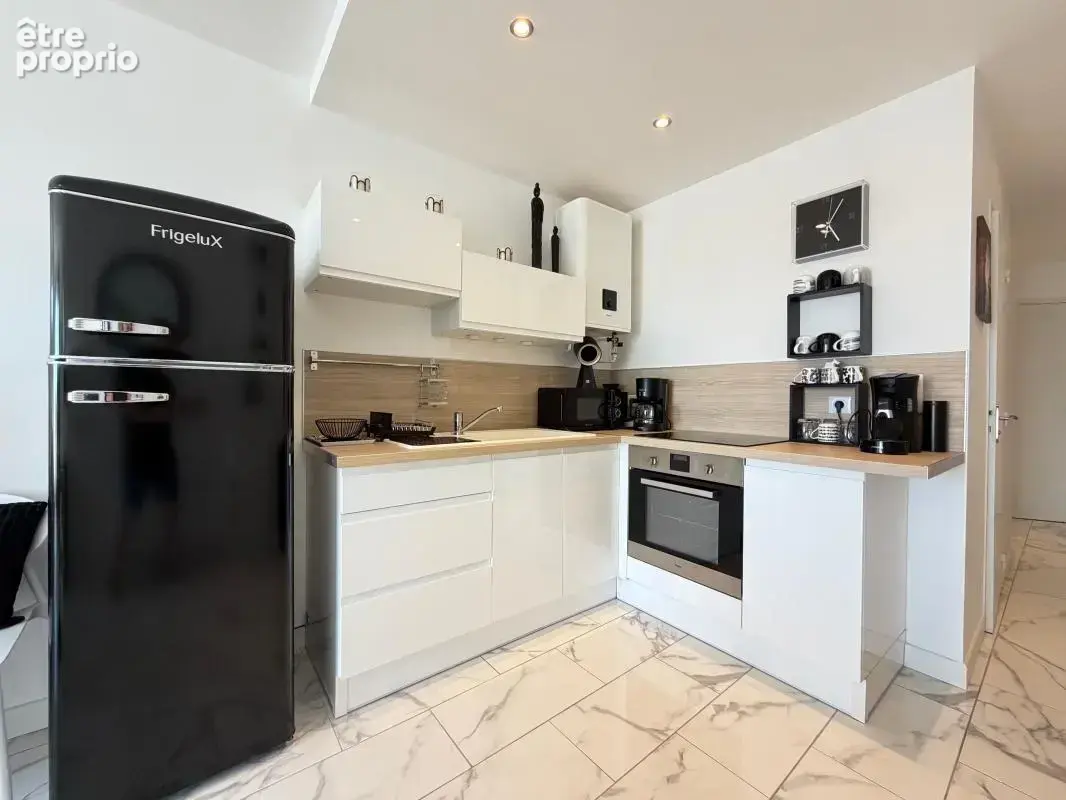 STUDIO rénové avec VUE MER à 150 m Pontaillac - photo 7