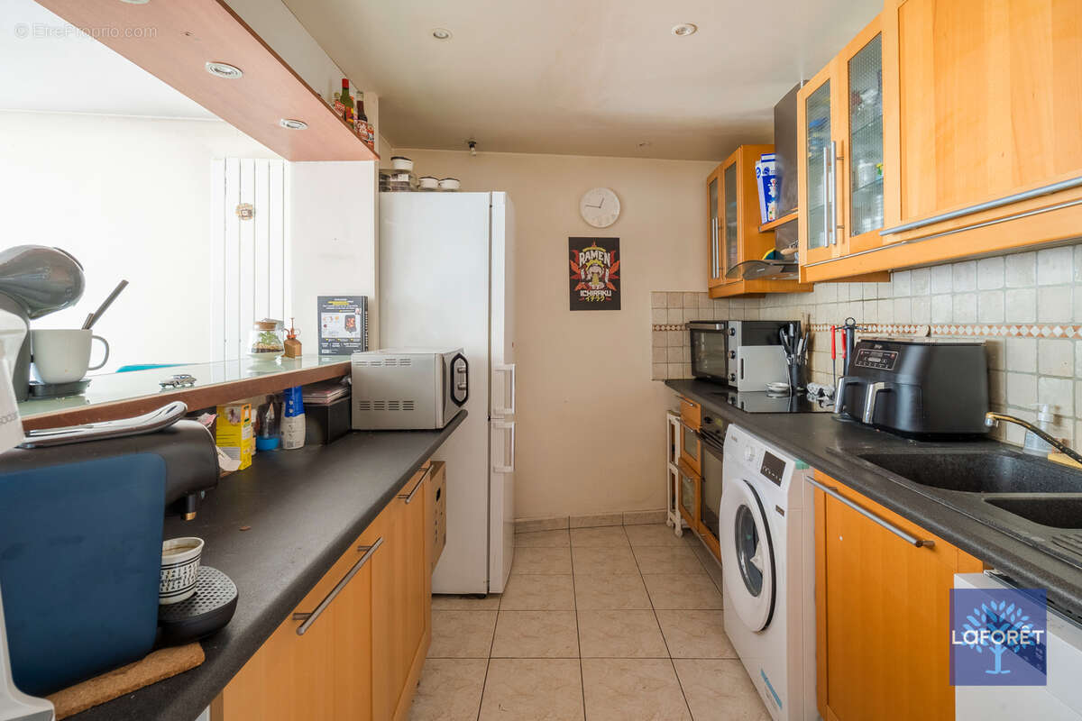 Appartement à LES PAVILLONS-SOUS-BOIS