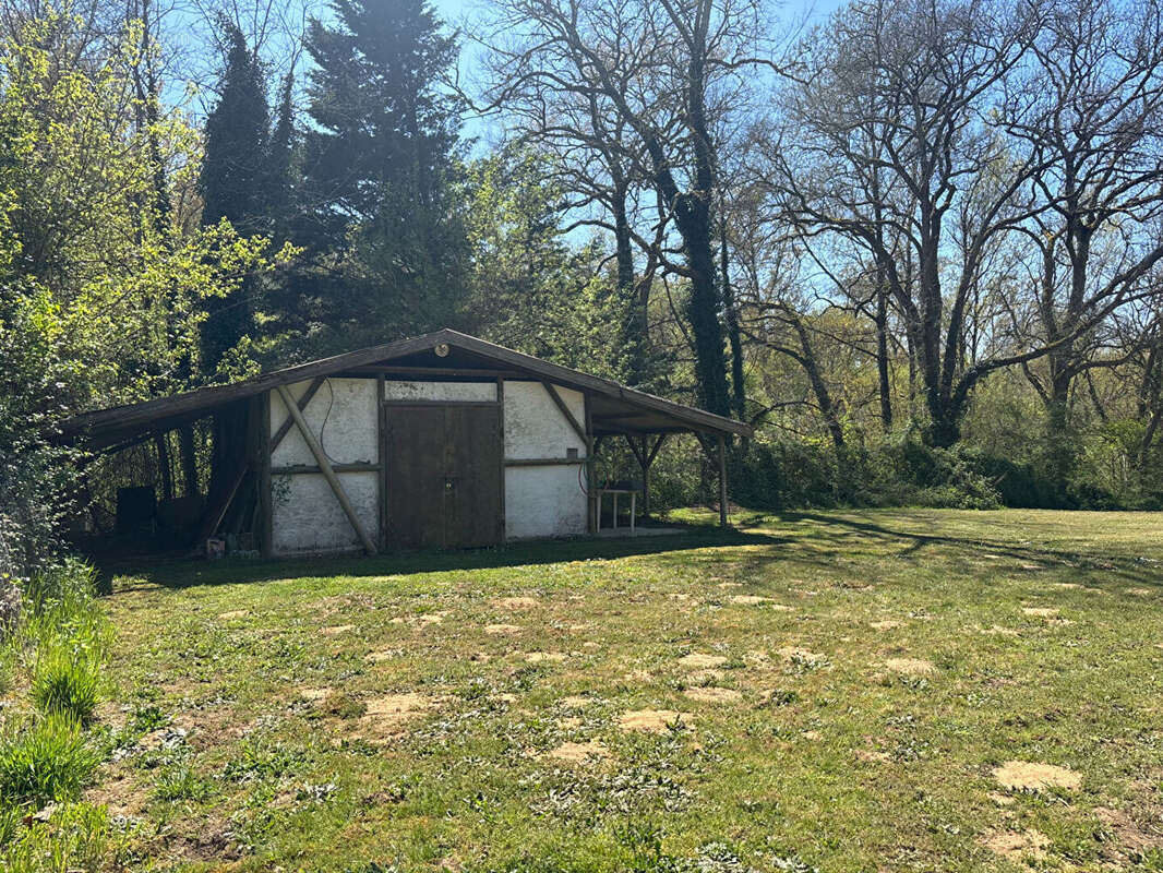 Maison à BOUGUE