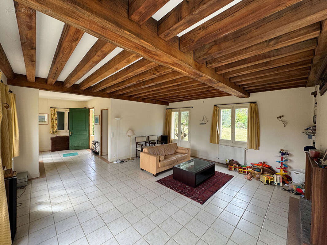Belle propriété  récente avec environnement exceptionnel MONTFORT L 'AMAURY /MÉRÉ  8 pièces 201 m2 - photo 6
