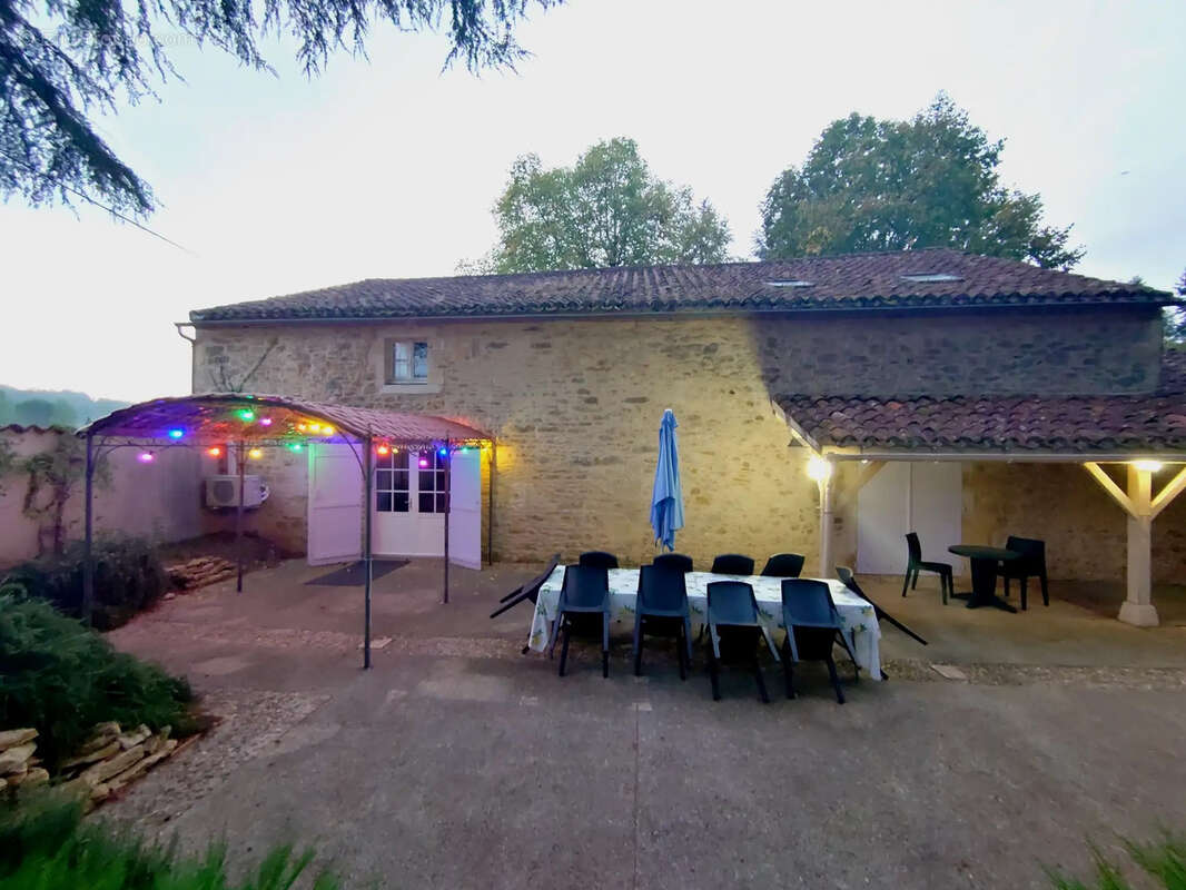 Maison à DURAVEL