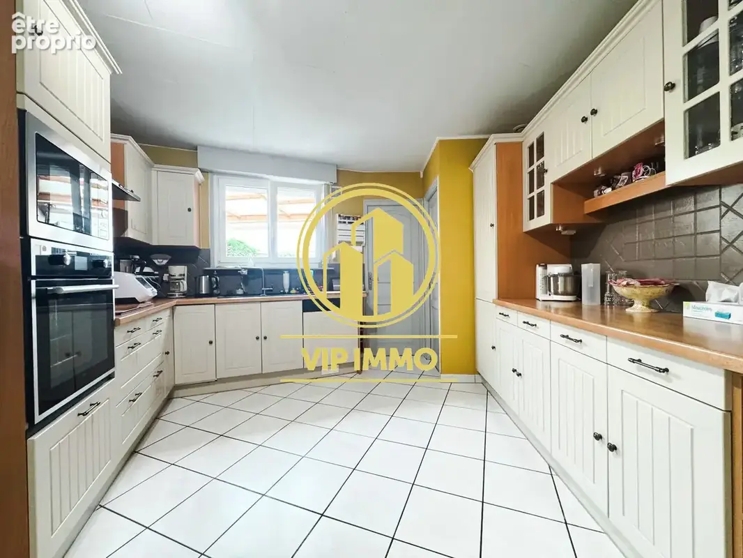 Maison 131 m² à Tourcoing  - photo 6