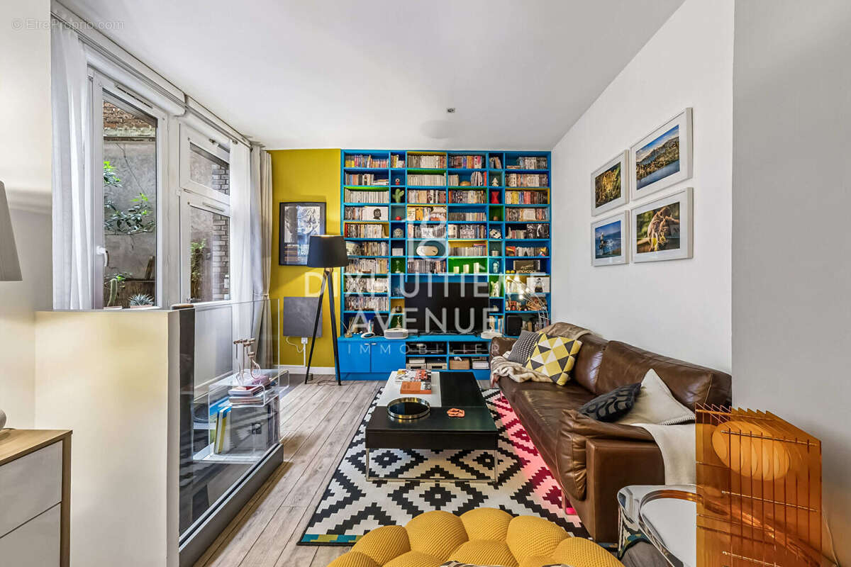 Appartement à PARIS-18E