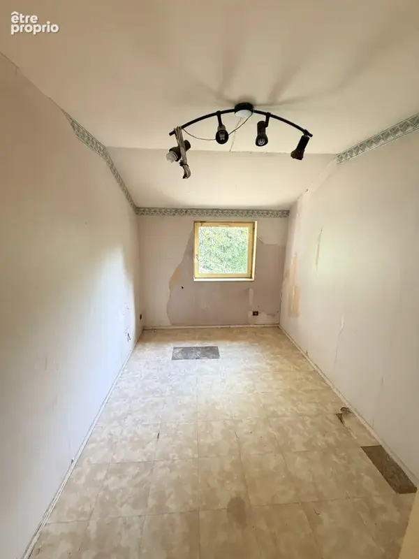 Maison avec jardin au prix d’un appartement   Emplacement idéal et fort potentiel ! - photo 6