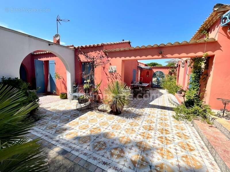 Maison à AIGUES-MORTES