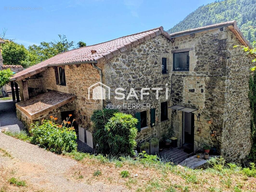 Photo 1 - Maison à AIZAC