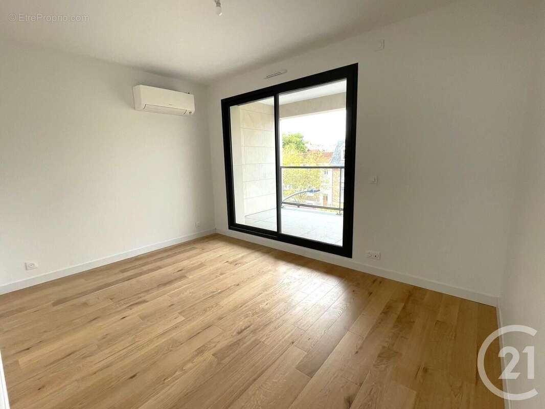 Appartement à SAINT-MAUR-DES-FOSSES