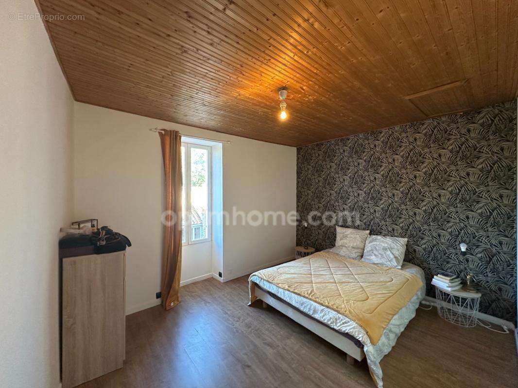 LUÇON (85400) – Proche centre-ville - Charmante maison en pierre – 140 m² - photo 3