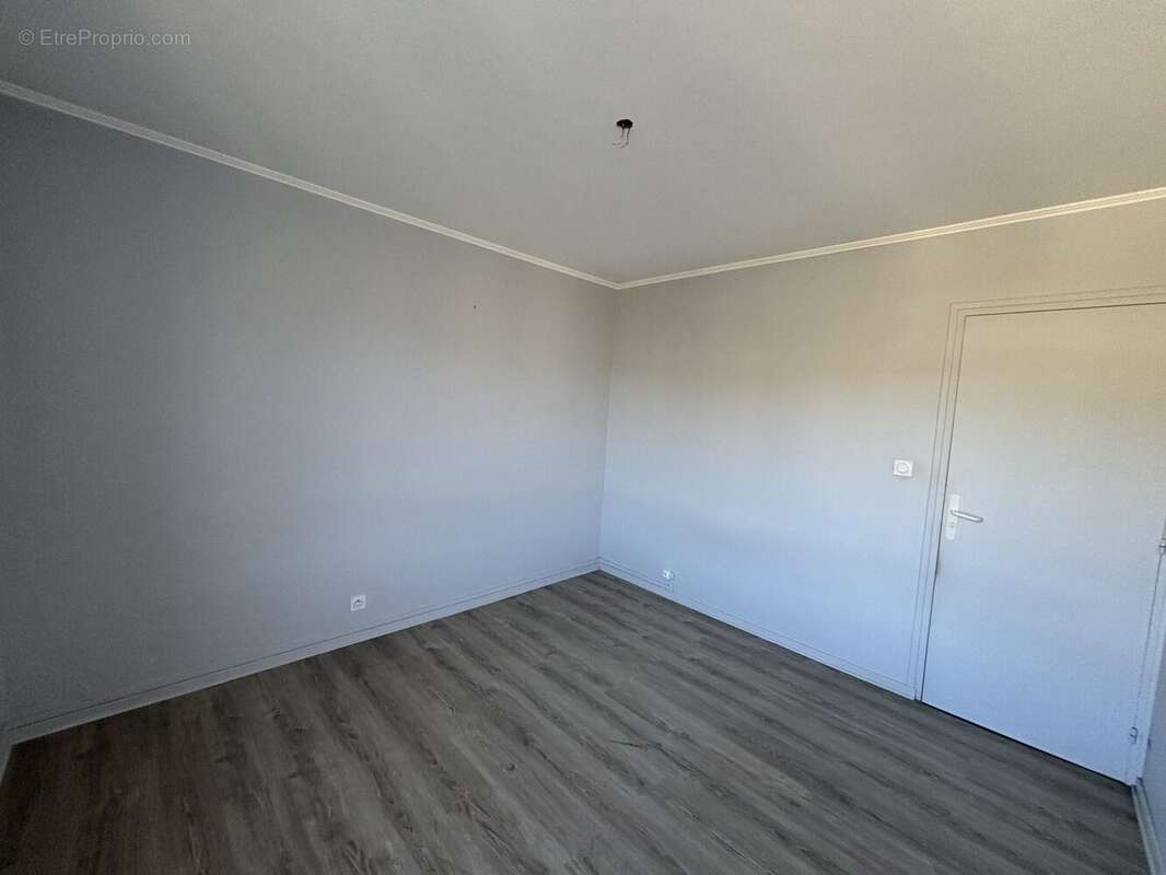 Appartement 92 m² à Privas  - photo 6