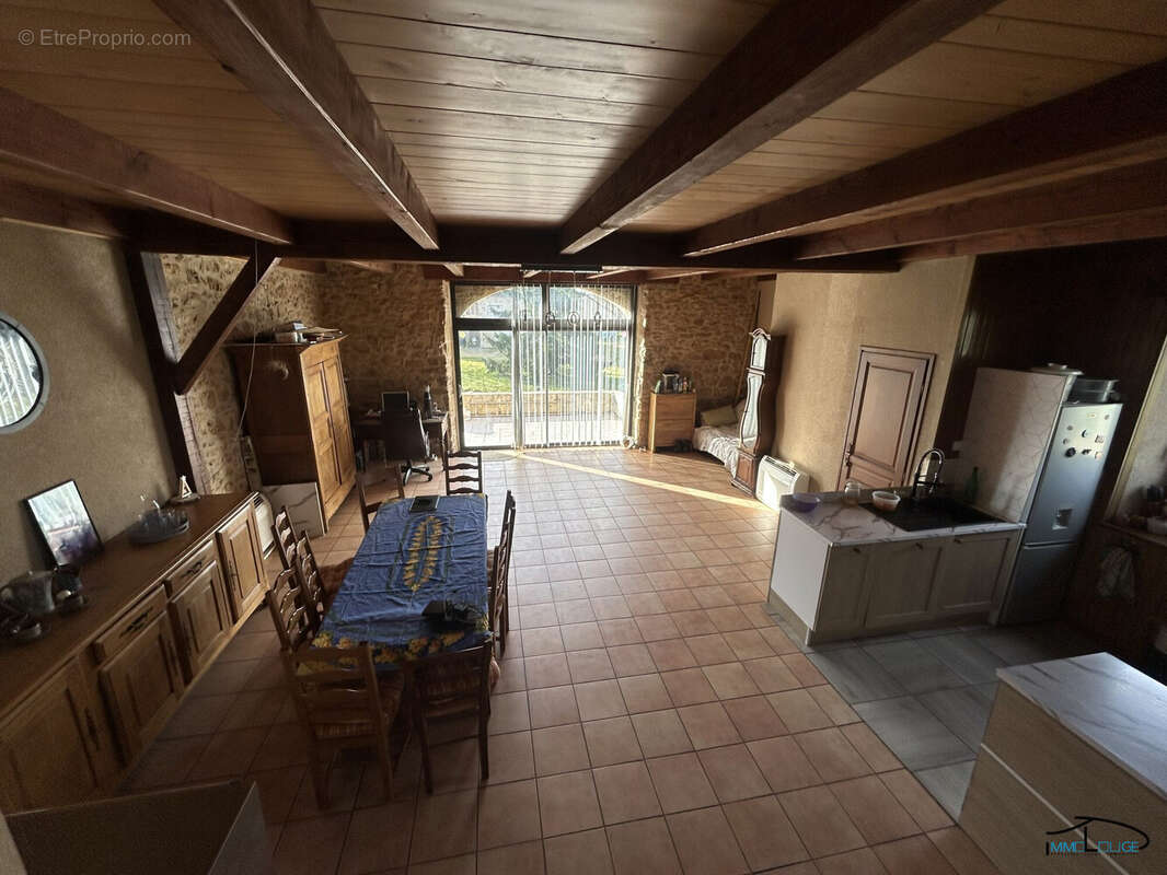 Maison à ANGLARS-SAINT-FELIX