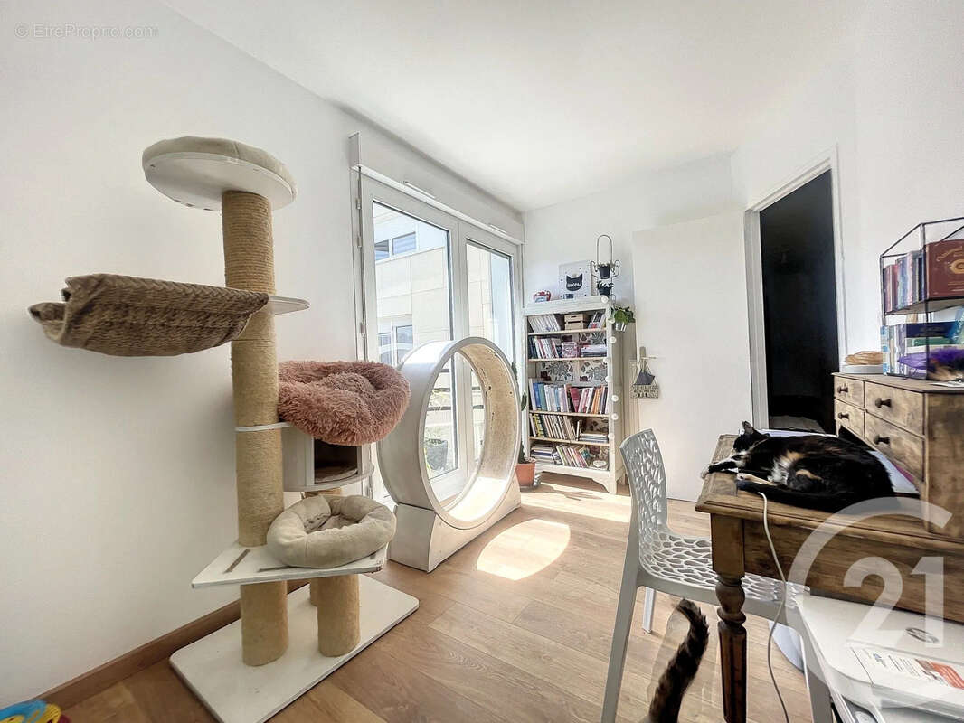 Appartement 64 m² à Reims  - photo 5