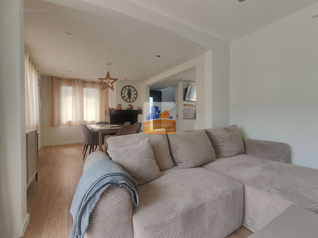 Maison à BOUGUENAIS