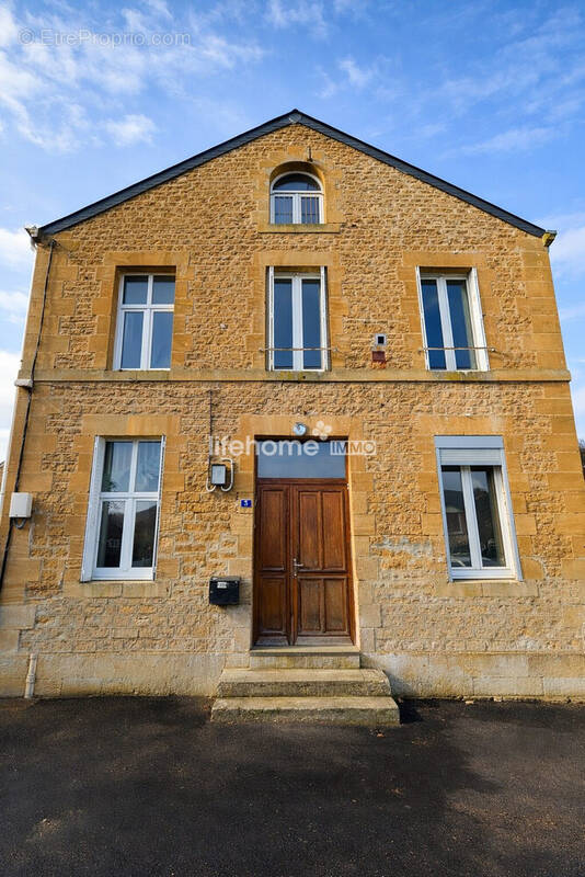 Maison à WADELINCOURT