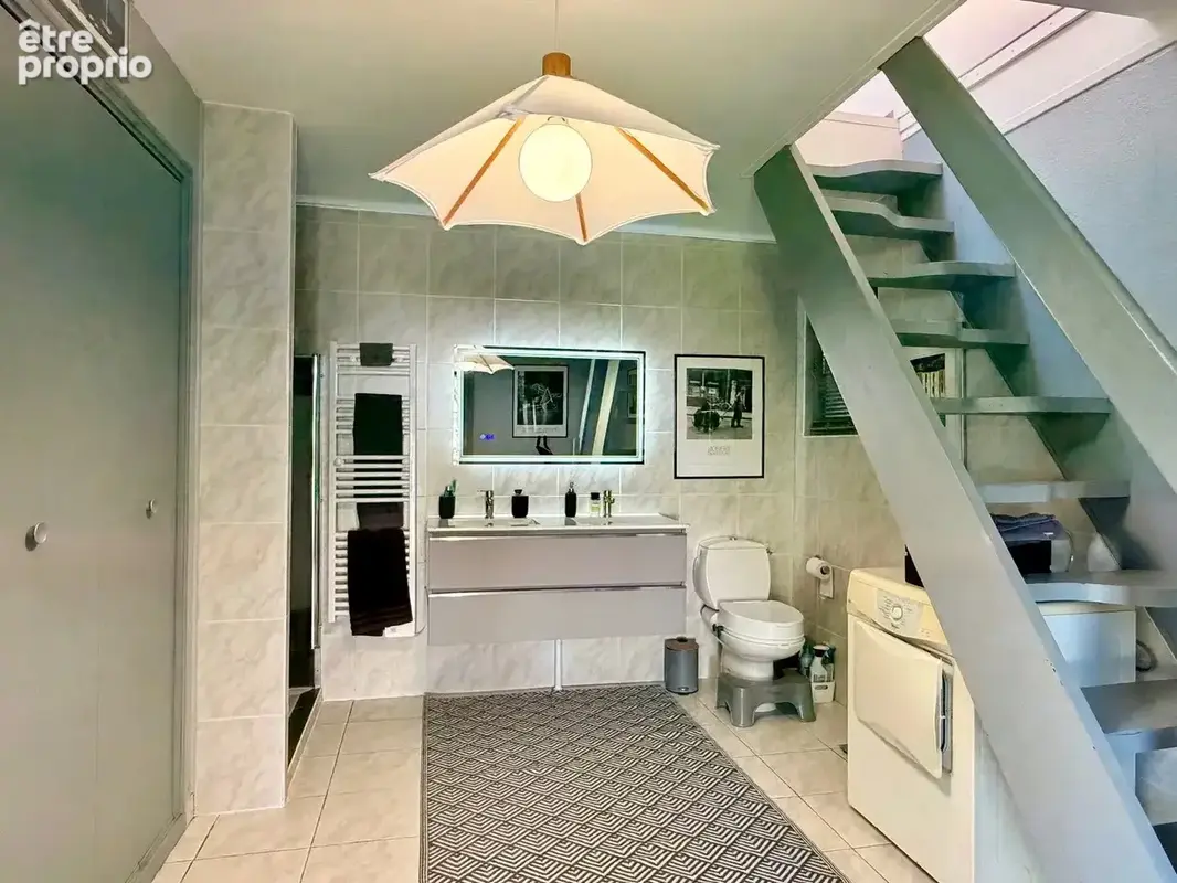 Contemporaine de 163 m² avec piscine sur 2195 m² de terrain - photo 18
