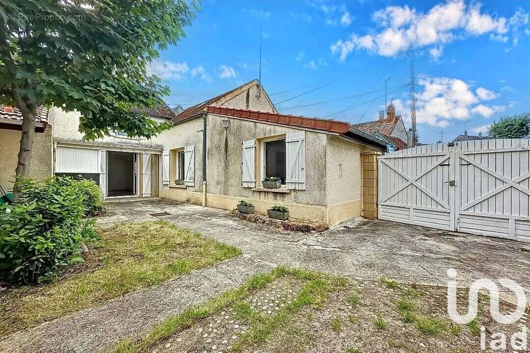 Photo 2 - Maison à GUIGNES